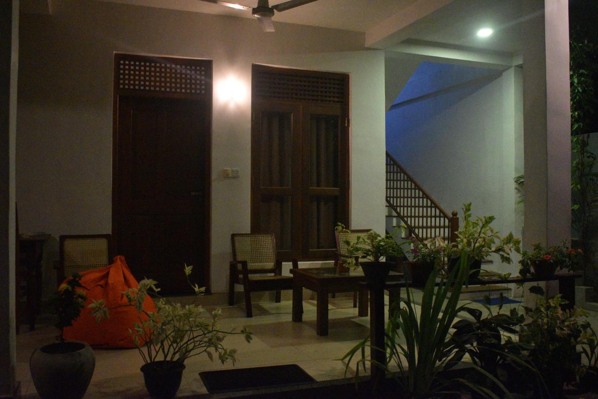 Villa Wanderlust Хиккадува Экстерьер фото