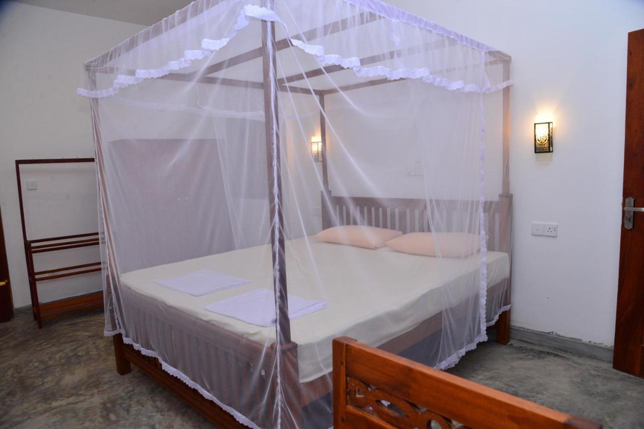 Villa Wanderlust Хиккадува Экстерьер фото